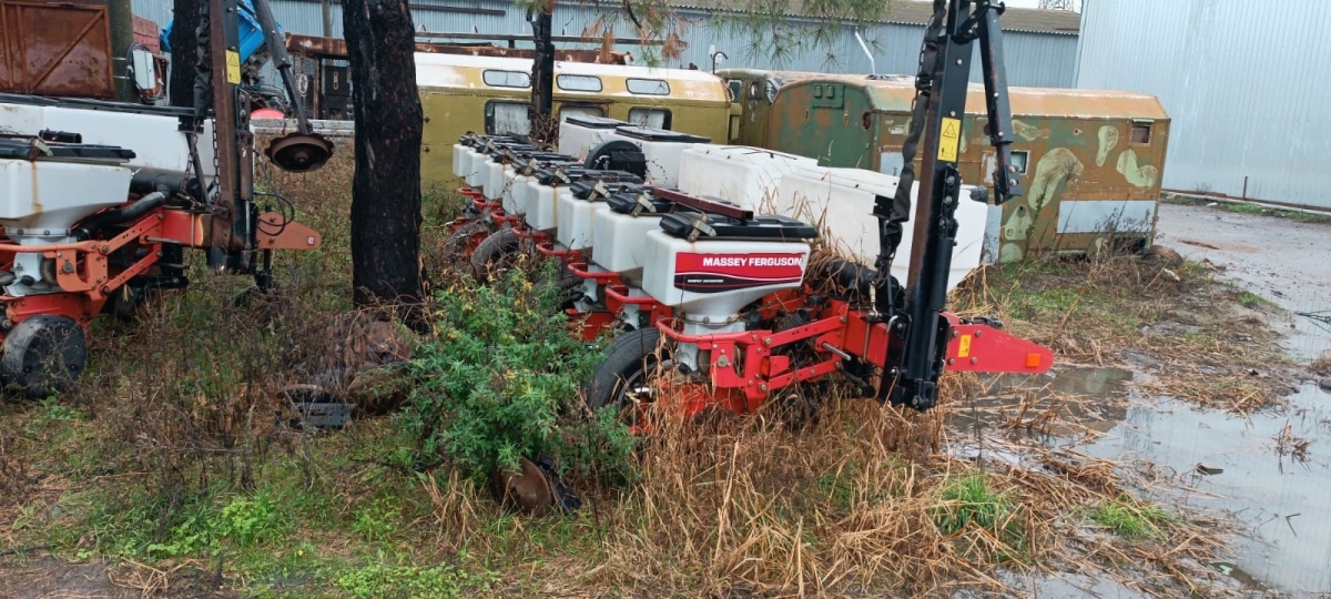 Сеялка Massey Ferguson 555 TSB