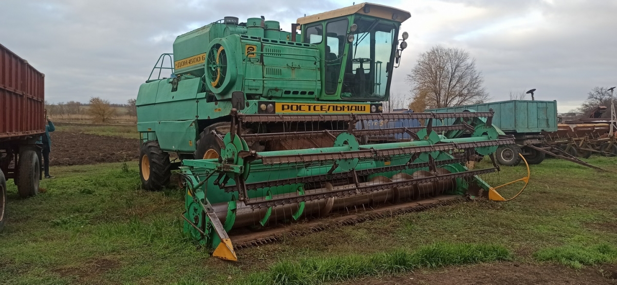 Комбайн Дон 1500Б