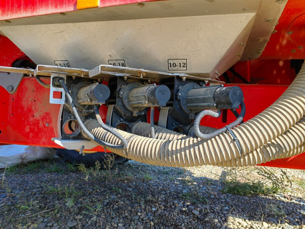 Сеялка пропашная точного высева Vaderstad seed drill tpl18