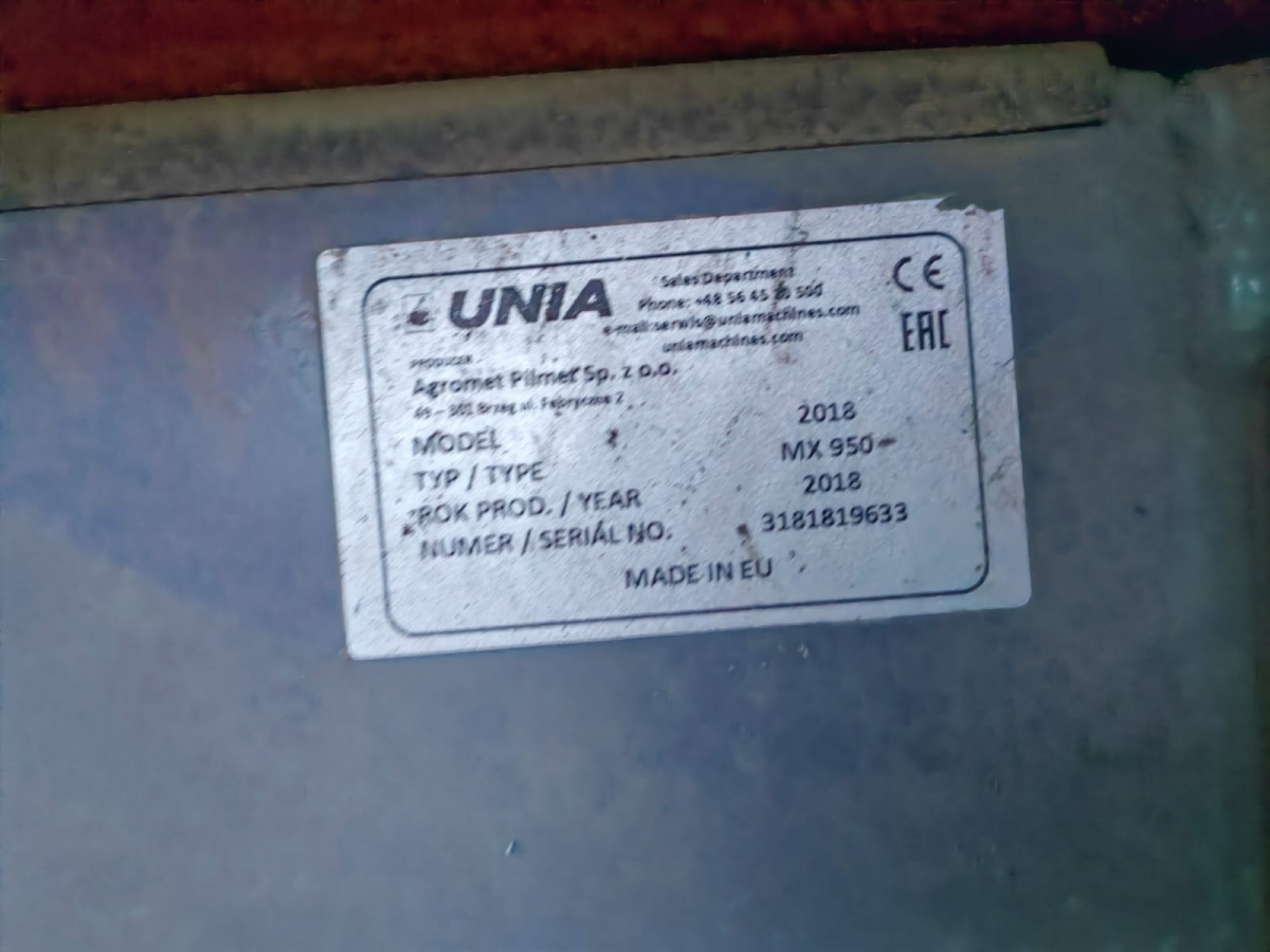 Разбрасыватель удобрений UNIA MX950