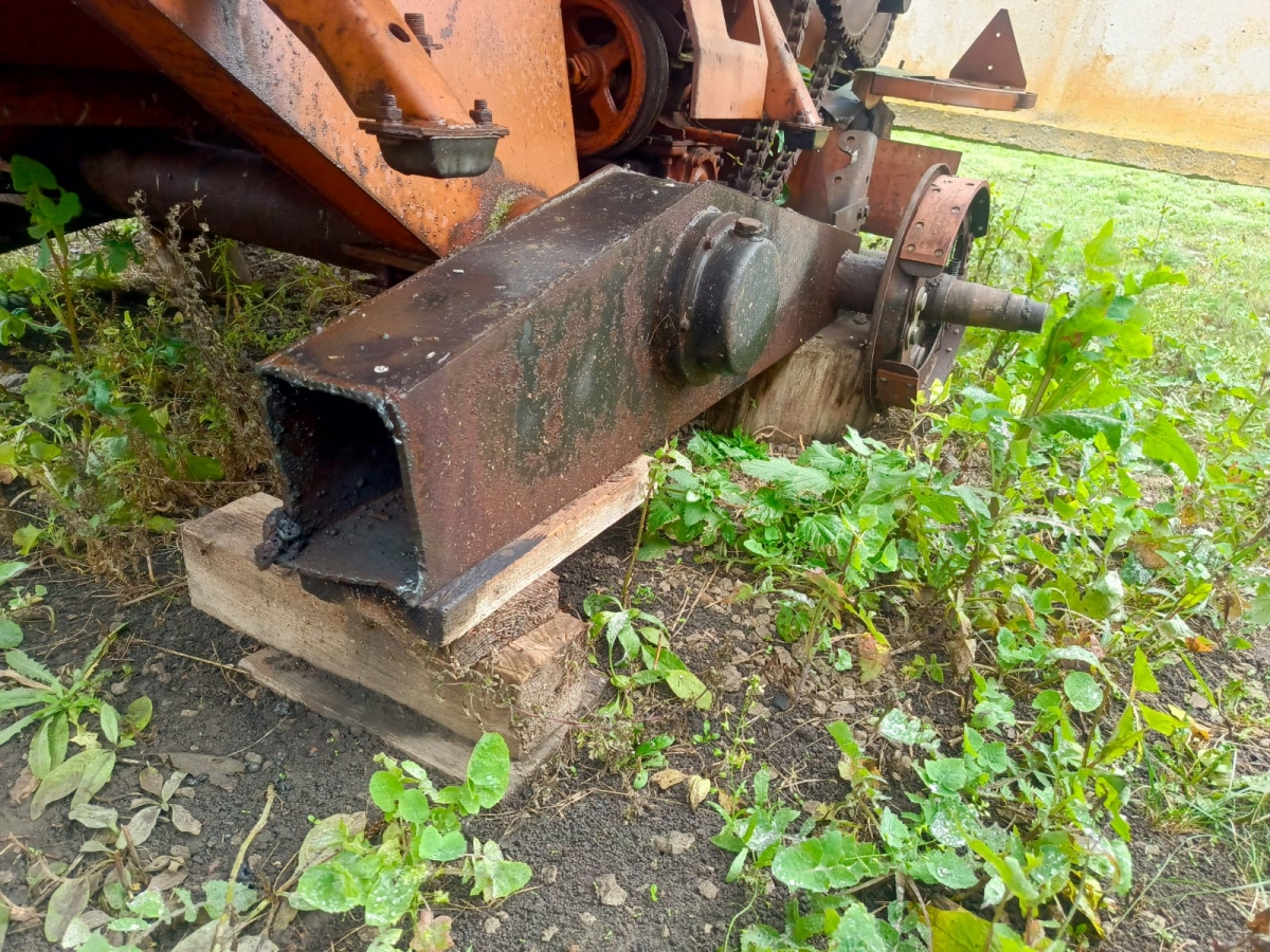 Разбрасыватель минеральных удобрений Мву-5