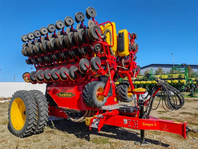 Сеялка пропашная точного высева Vaderstad seed drill tpl18