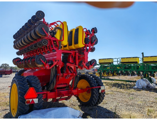 Сеялка пропашная точного высева Vaderstad seed drill tpl18