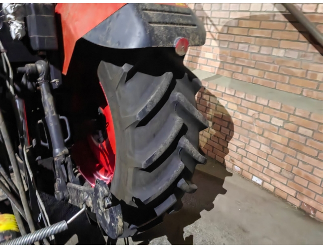 Трактор Zetоr ANT4135F