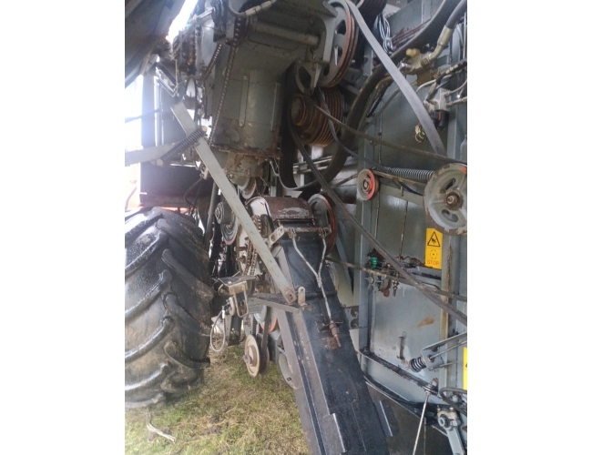 Комбайн Акрос 530