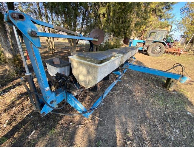 Сеялка точного высева KINZE-4805